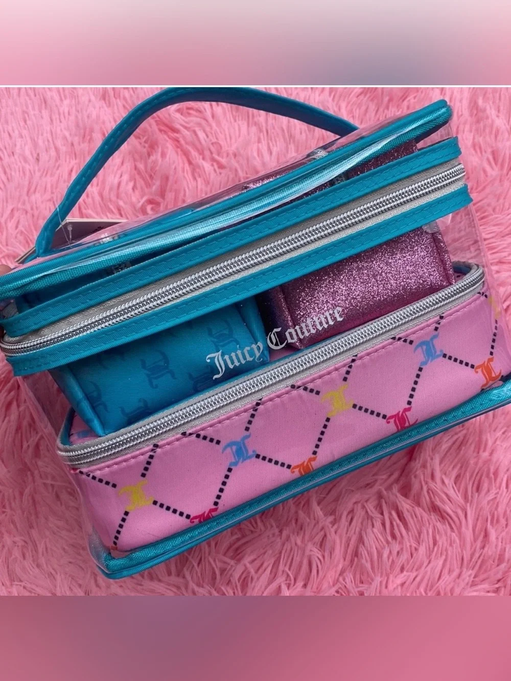 Juicy Couture 4 piece nested bag travel cosmetic set